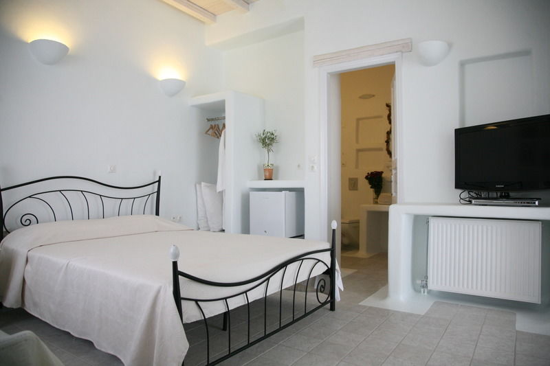 Vincenzo Family Rooms Tínos Exterior foto