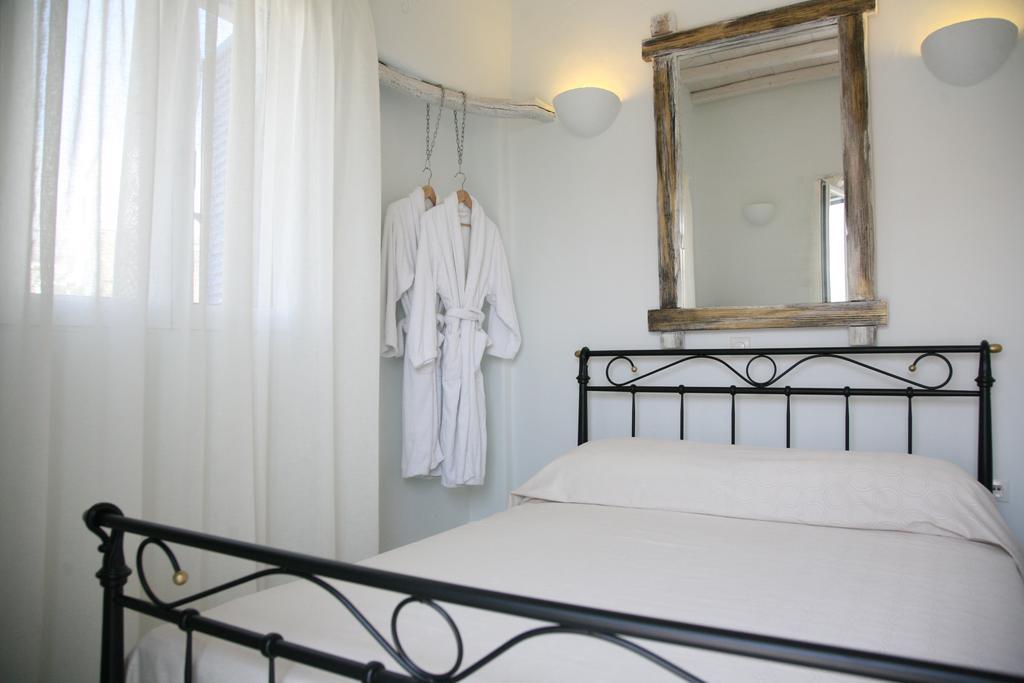 Vincenzo Family Rooms Tínos Exterior foto